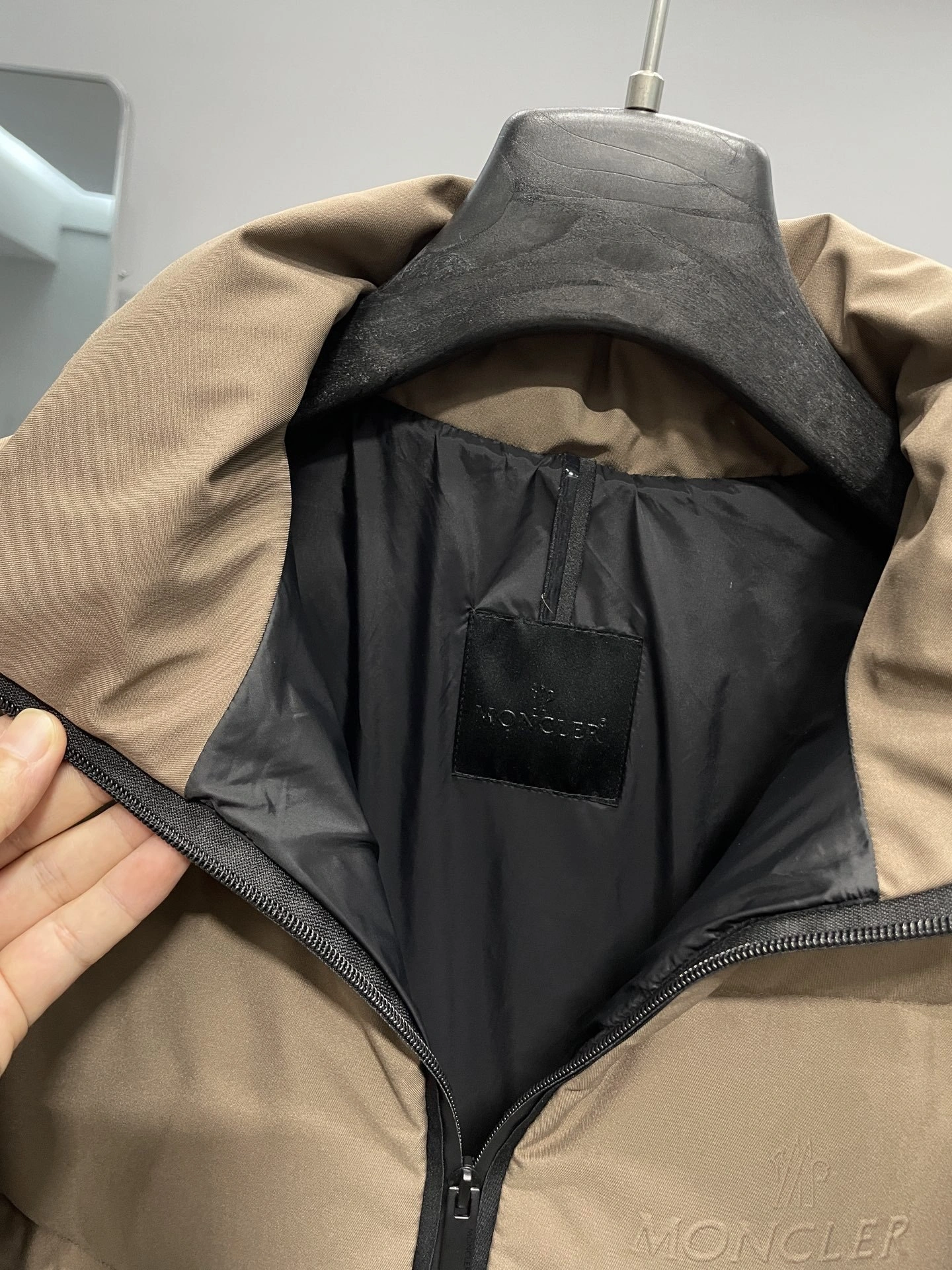 wg.luxury-- 7o9385r Down jacket white duck down nylon 2colour item: E-F000J1307-2